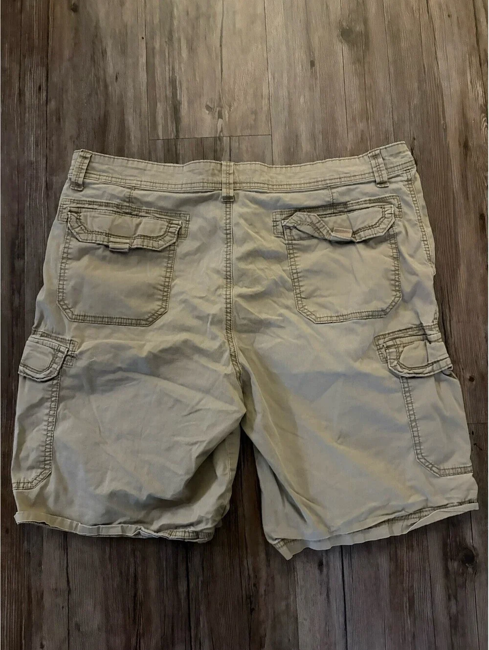 Unionbay Mens Khaki Tan Cargo Shorts Sz 40 Utility Pockets